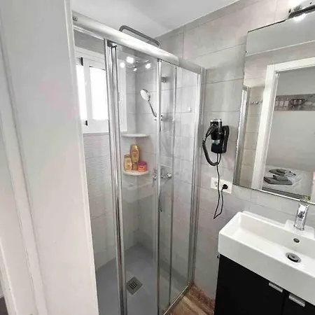 17 Puerto Del Carmen Blueshark Apartment *