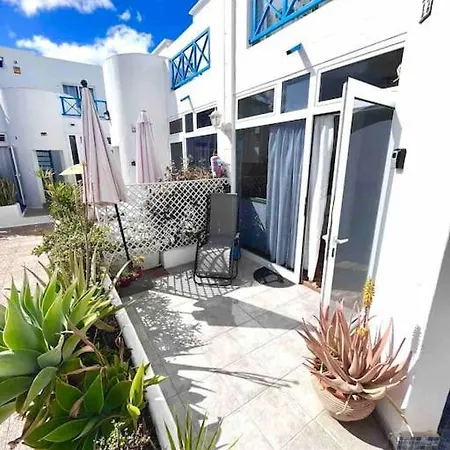 17 Puerto Del Carmen Blueshark Apartment